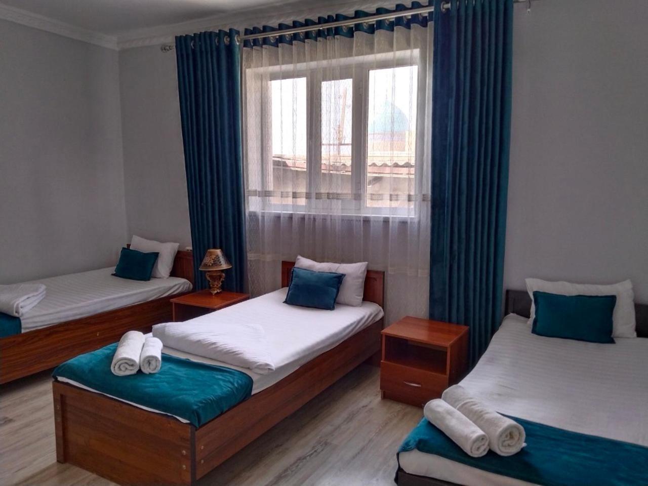Hotel Rizqiro'Z Boutique Bukhara Bagian luar foto