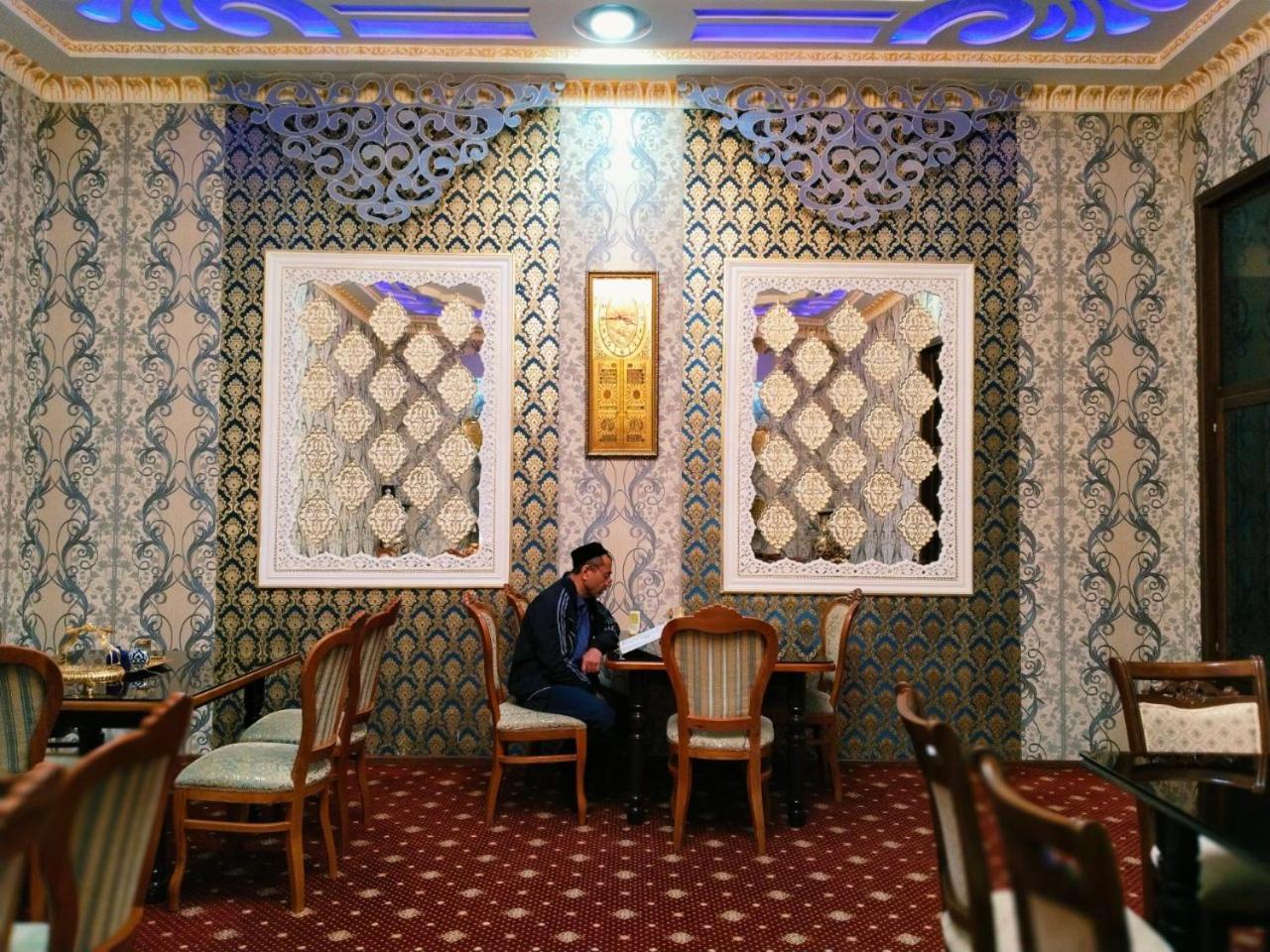 Hotel Rizqiro'Z Boutique Bukhara Bagian luar foto