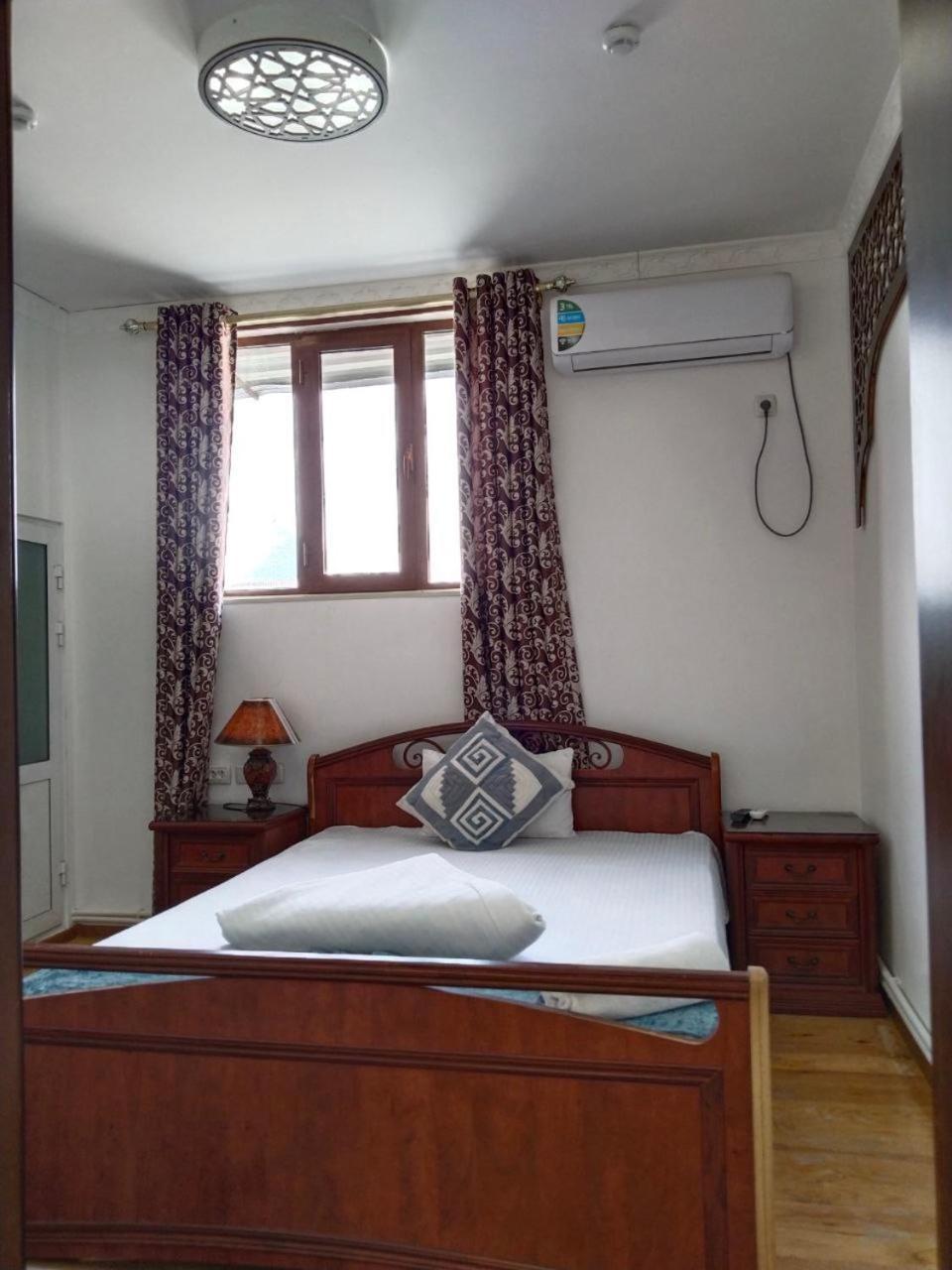 Hotel Rizqiro'Z Boutique Bukhara Bagian luar foto