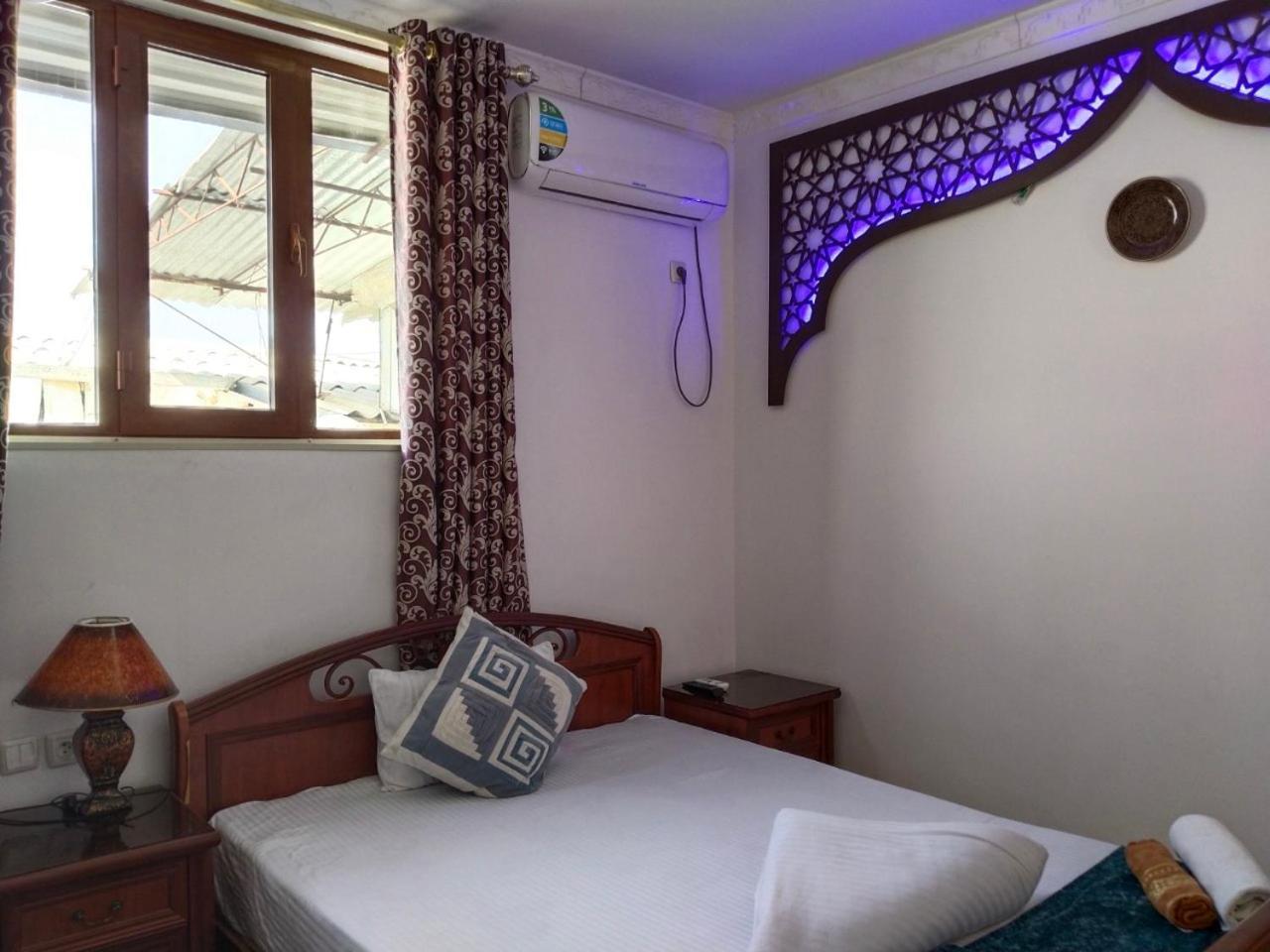 Hotel Rizqiro'Z Boutique Bukhara Bagian luar foto